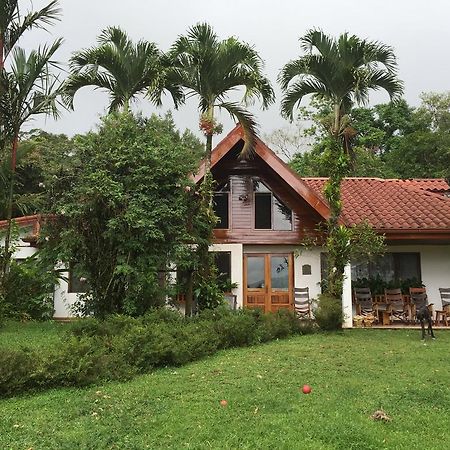 Chalet Nicholas Bed & Breakfast Nuevo Arenal Exteriér fotografie